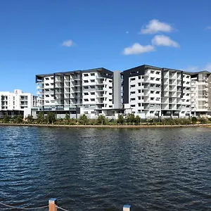 Hotel Waterline At Oceanside, Kawana Waters