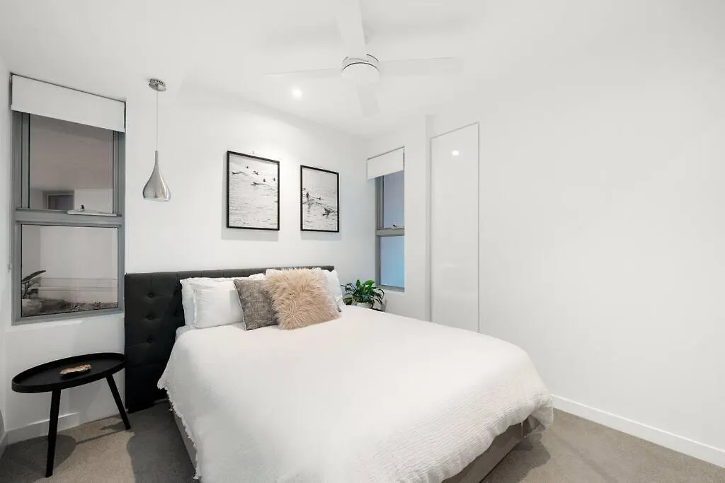 Oceanus Luxe Beachfront Bokarina Kawana Waters