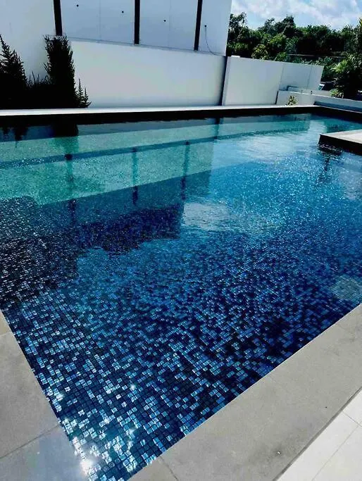 Apartmán Oceanus Luxe Beachfront Bokarina Kawana Waters