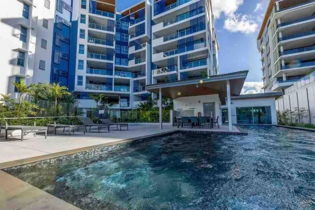 Oceanus Luxe Beachfront Bokarina Kawana Waters 0*,