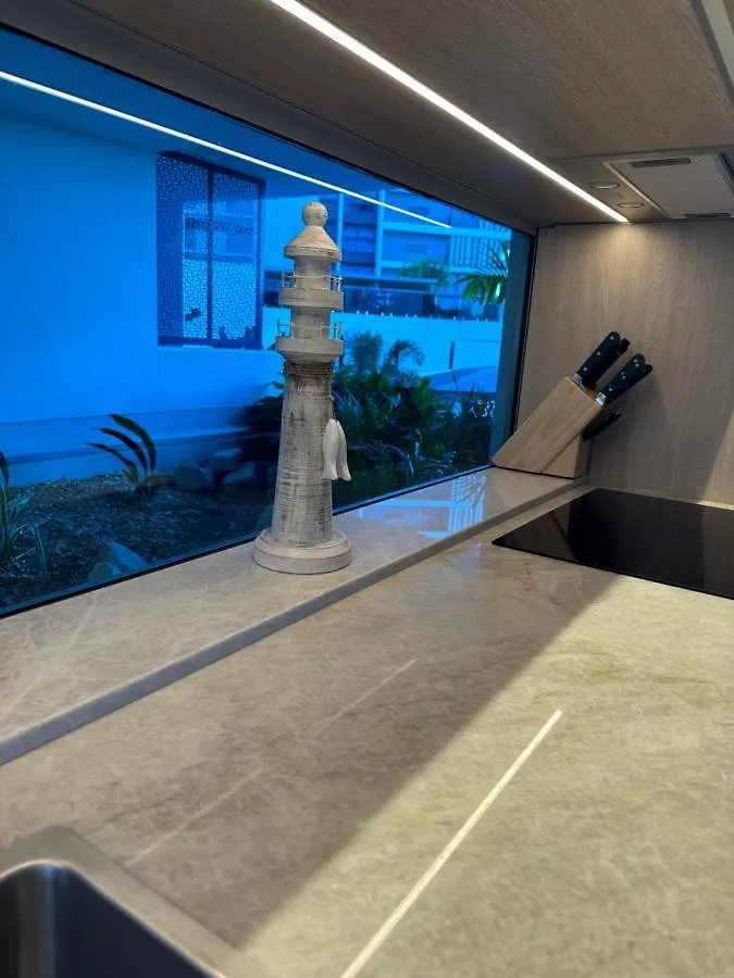 Oceanus Luxe Beachfront Bokarina Kawana Waters